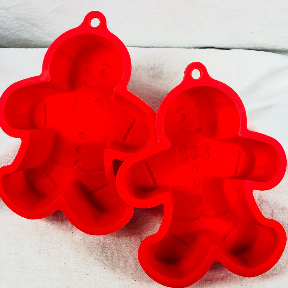 Holiday Bakeware Heart Gingerbreard People